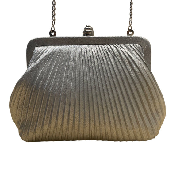 Vintage Women’s Silver Pleated Metal Frame With Chain Strap Crossbody Bag Sz S