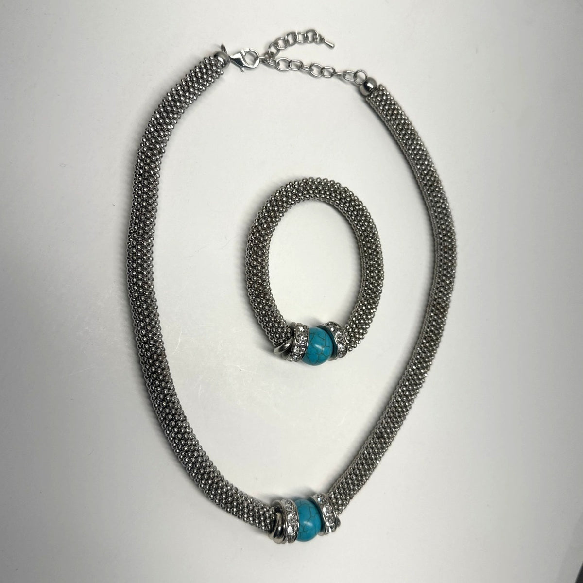 Heavy Turquoise Cristal Accents Silver Tone Necklace and Bracelet Set - 22in