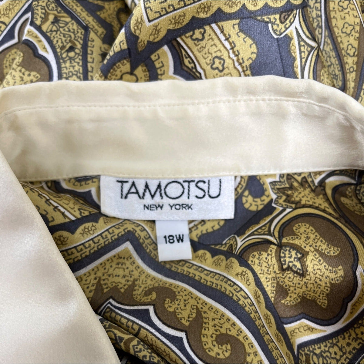 Tamotsu Women's Yellow Paisley Blouse With Satin Collar & Cuffs Sz 18W