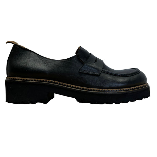 Bueno Women’s Black & Brown Leather Lug Sole Loafers Size 8.5