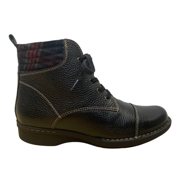 Clarks Women’s Black Leather Plaid Accents Lace-Up Ankle Boots Size 8.5 W