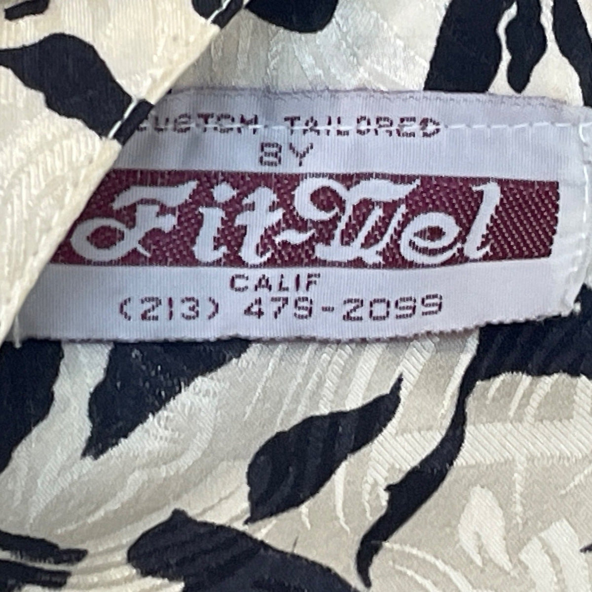 Vintage Fit-Yuel Women’s Black & White Abstract Print Long Sleeve Blouse