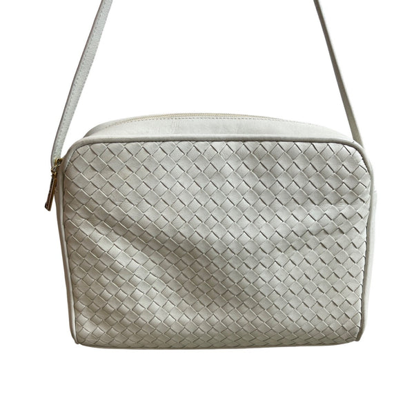 Bloomingdale’s Women's White Leather Woven Crossbody Bag Sz M