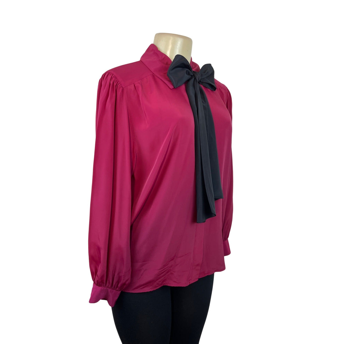 Vintage-Inspired Long Sleeve Blouse W/ Black Bow Tie Neck By Josephine Size 6