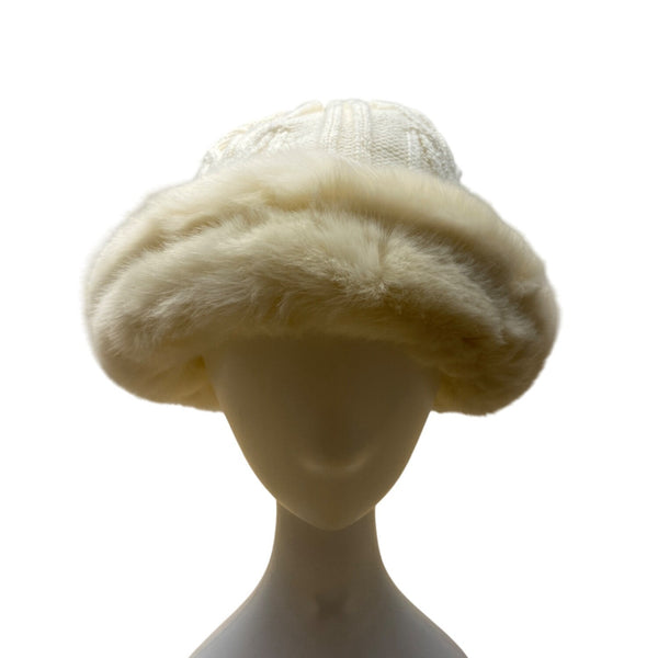 Parkhurst White Knit Winter Hat With Faux Fur Trim