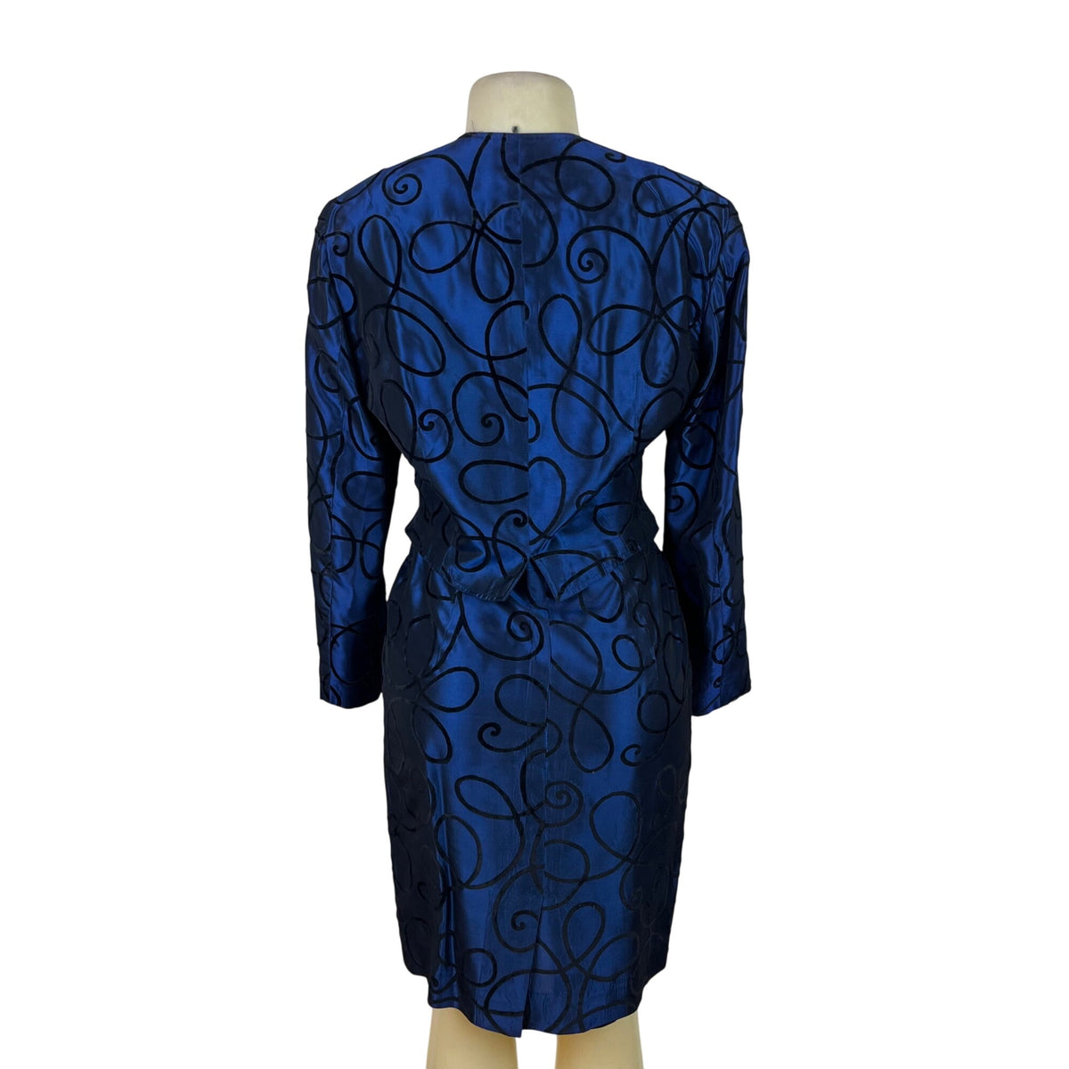 Tahari Vtg Blue Set With Black Swirl Design Details Blazer sz 15 Skirt sz 10