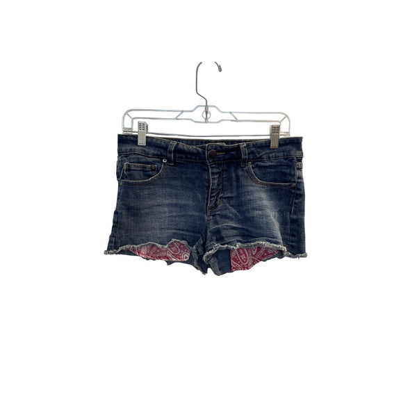 Forever 21 Womens Distressed Denim Shorts Red Bandana Accent Pockets Comfortable Size 29