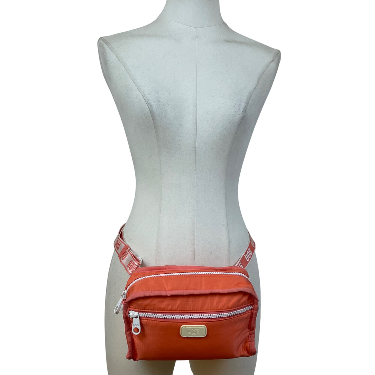 Ugg Women’s Orange Nylon Signature Logo Adjustable Strap Crossbody Bag Size S