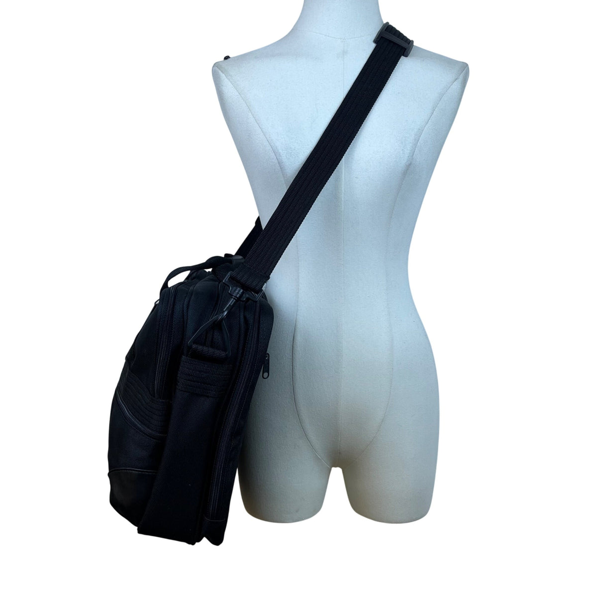 Hit Men’s Black Nylon Tech Organizer 2.0 Shoulder Strap Business & Computer Bag