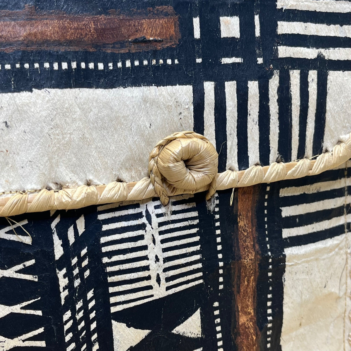 Traditional Handcrafted Black & Beige Bark Envelope Bag With Geometric Design
