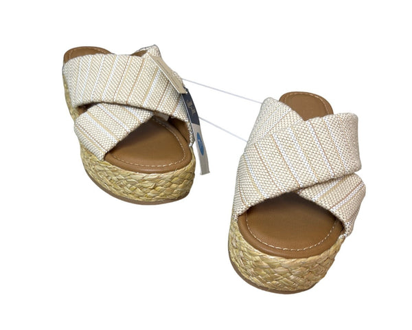 Universal Thread Women's Beige Platform Sandals Sz 7.5 - NWT
