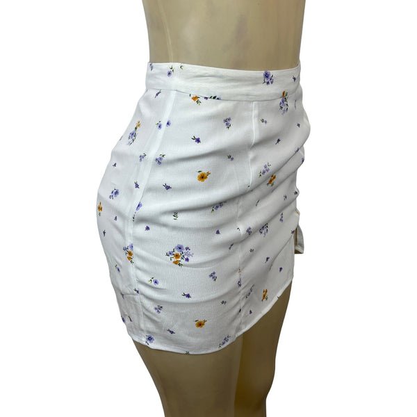 Forever 21 Women's White Floral Print Short Skirt Sz XS - New
