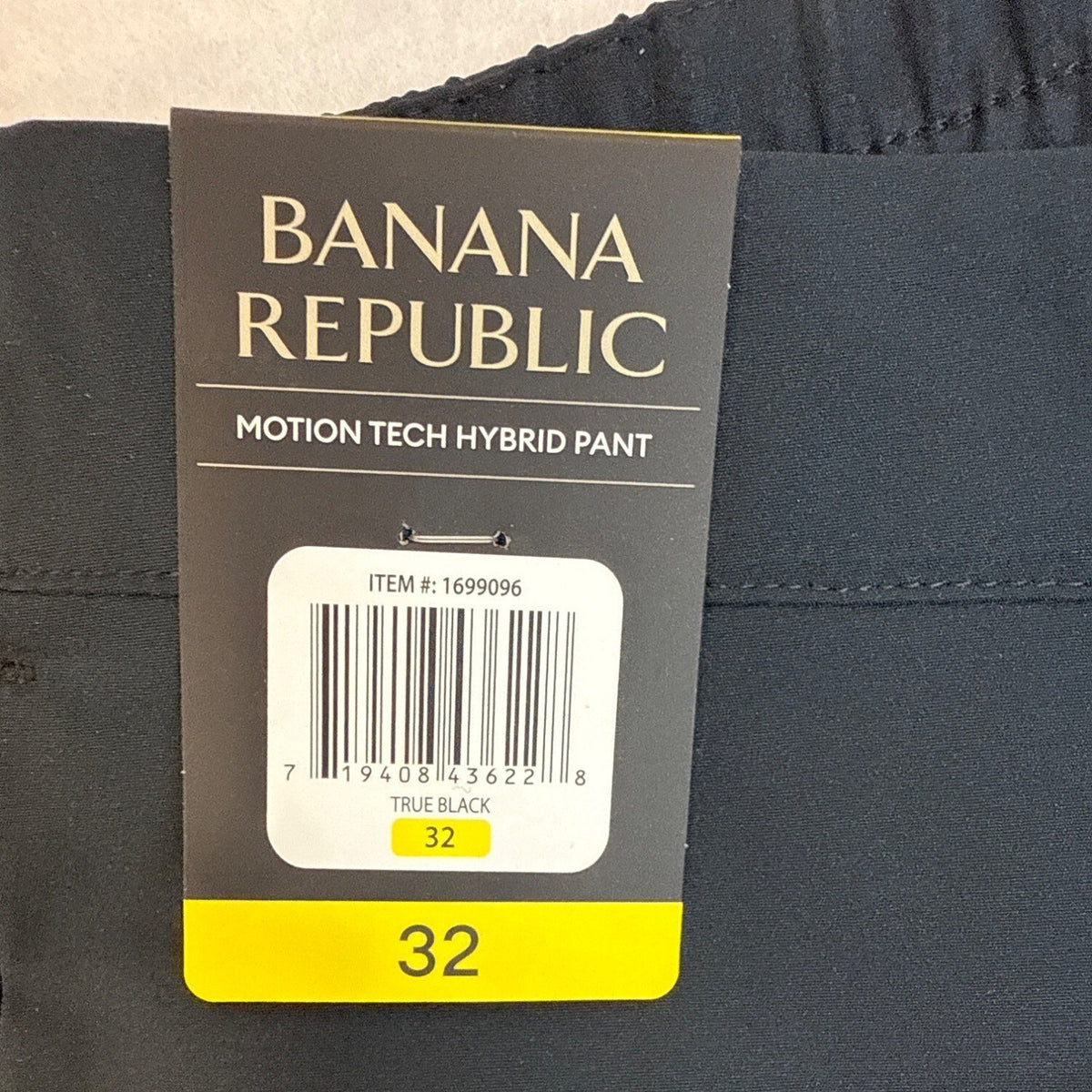 Banana Republic Men's Black Tapered-Fit Jogger Trousers Size 32 - New