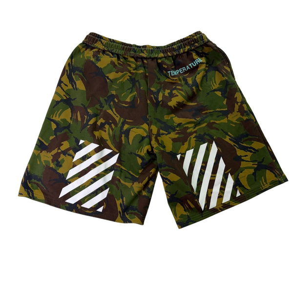 Off-White Mens Camouflage Cotton Shorts With Drawstring Waist & Graphics Size L