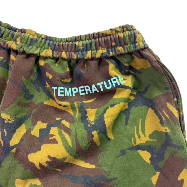 Off-White Mens Camouflage Cotton Shorts With Drawstring Waist & Graphics Size L