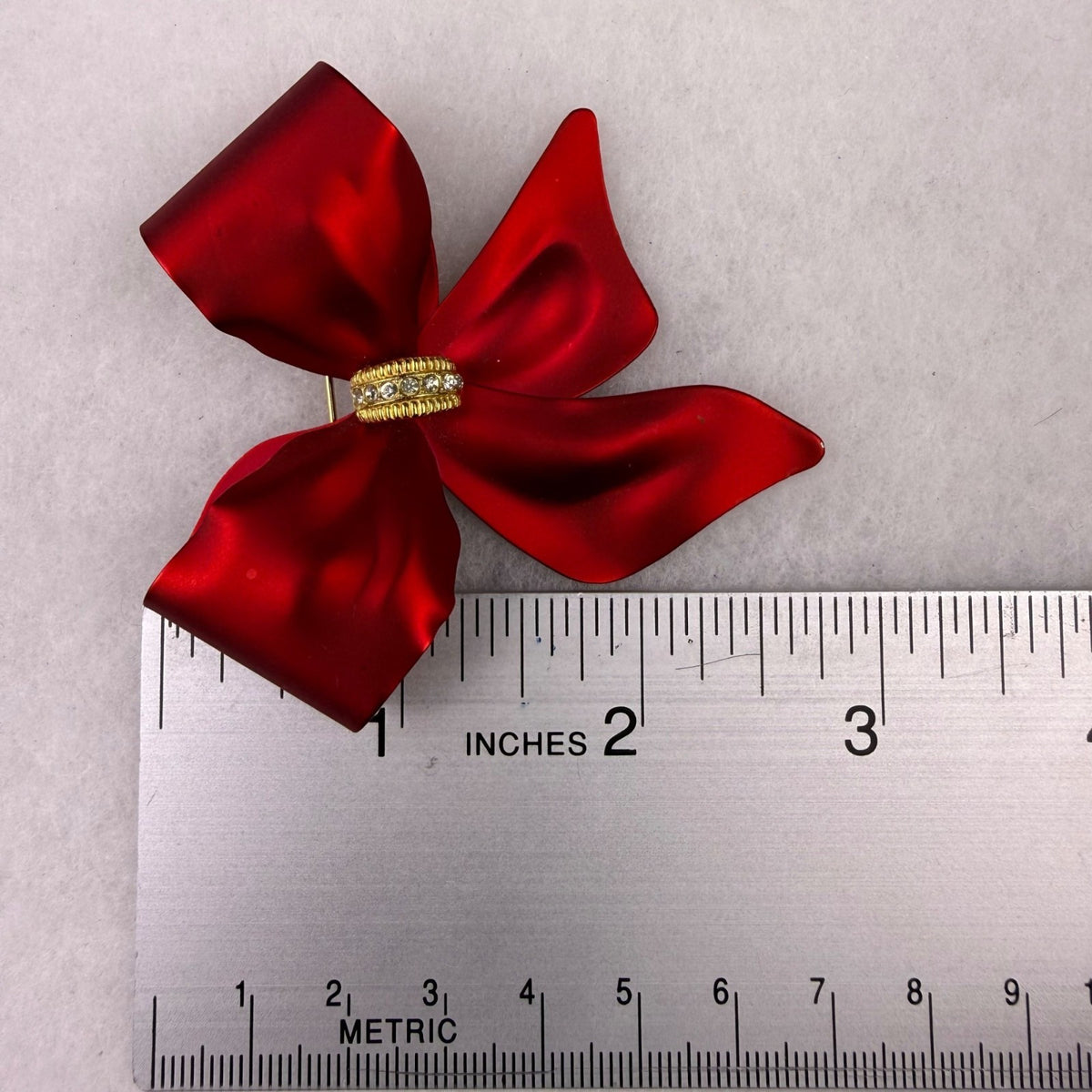 Womens Red Metal Rhinestone Bow Brooch Pin Jewelry