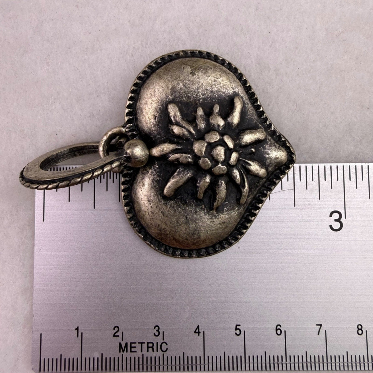 Old-World Silver Tone Flower-Embossed Heart Charm Keychain Pendant Unknown Brand
