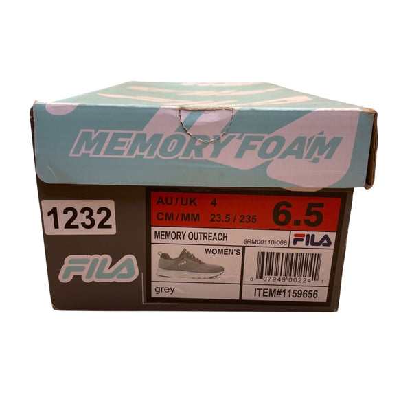 Fila Women’s Grey Memory Foam Cushioning Memory Outreach Sneakers Size 6.5