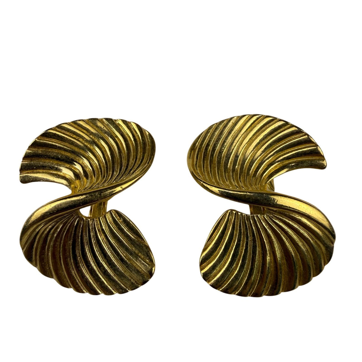 Trifari Womens Gold Tone Metal Clip-On Earrings Swirl Ribbed Vintage Retro Style
