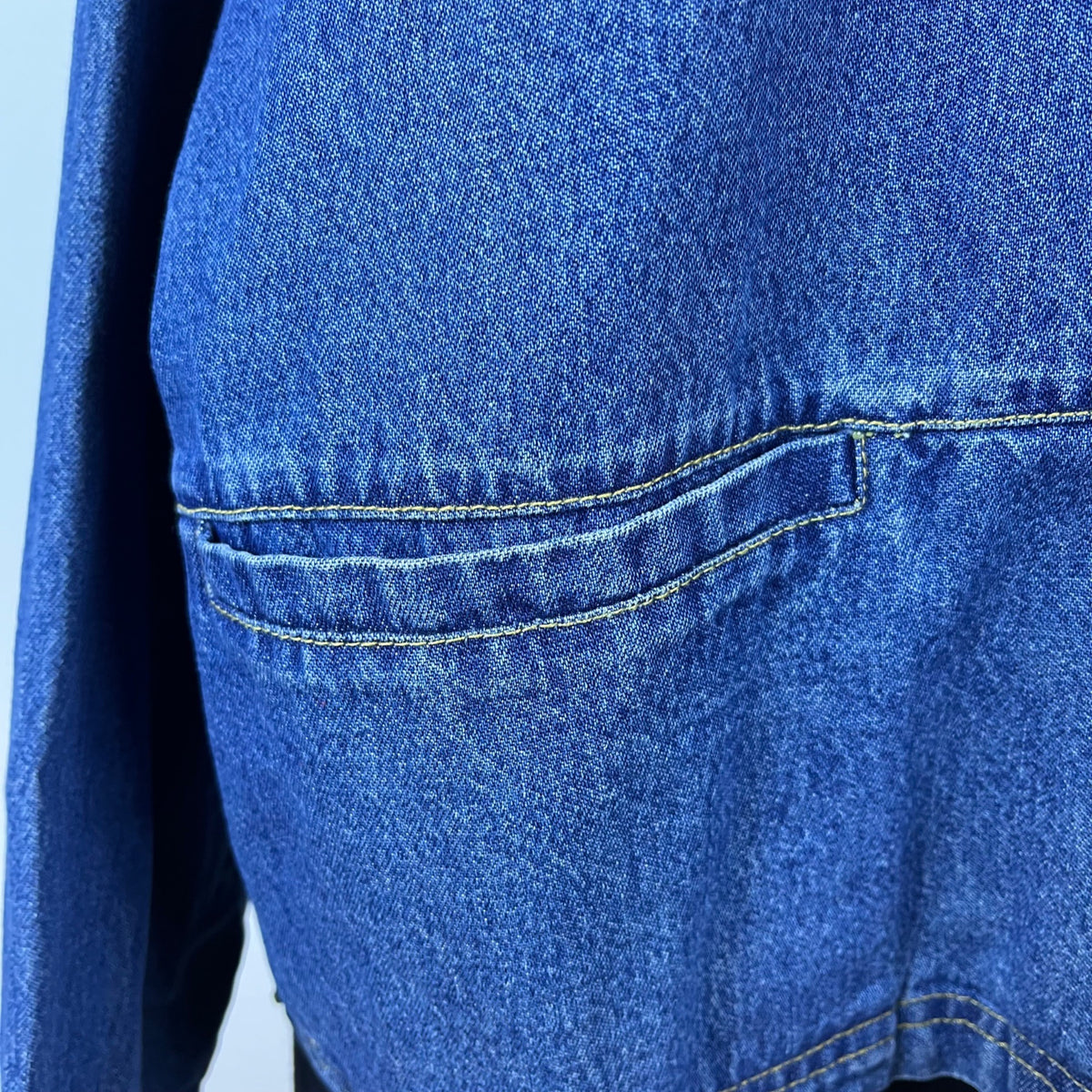 Vintage Ultimate Women’s Blue Denim Jacket Suede Collar Beaded Back Sz L