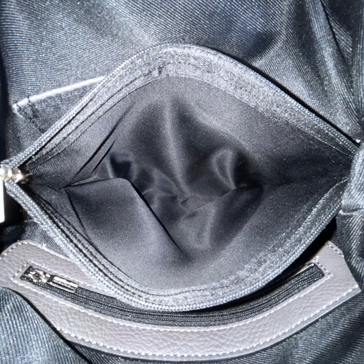 Nino Louise Womens Black Suede Shoulder Handbag With Silver Accents Size M