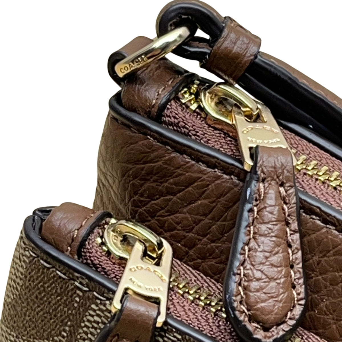 Coach Women’s Brown Signature Coated Canvas Double Zip Wristlet Clutch Size S