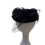 Vintage 50s 60s Navy Velvet Feather Pillbox Hat w/ Veil 22.5