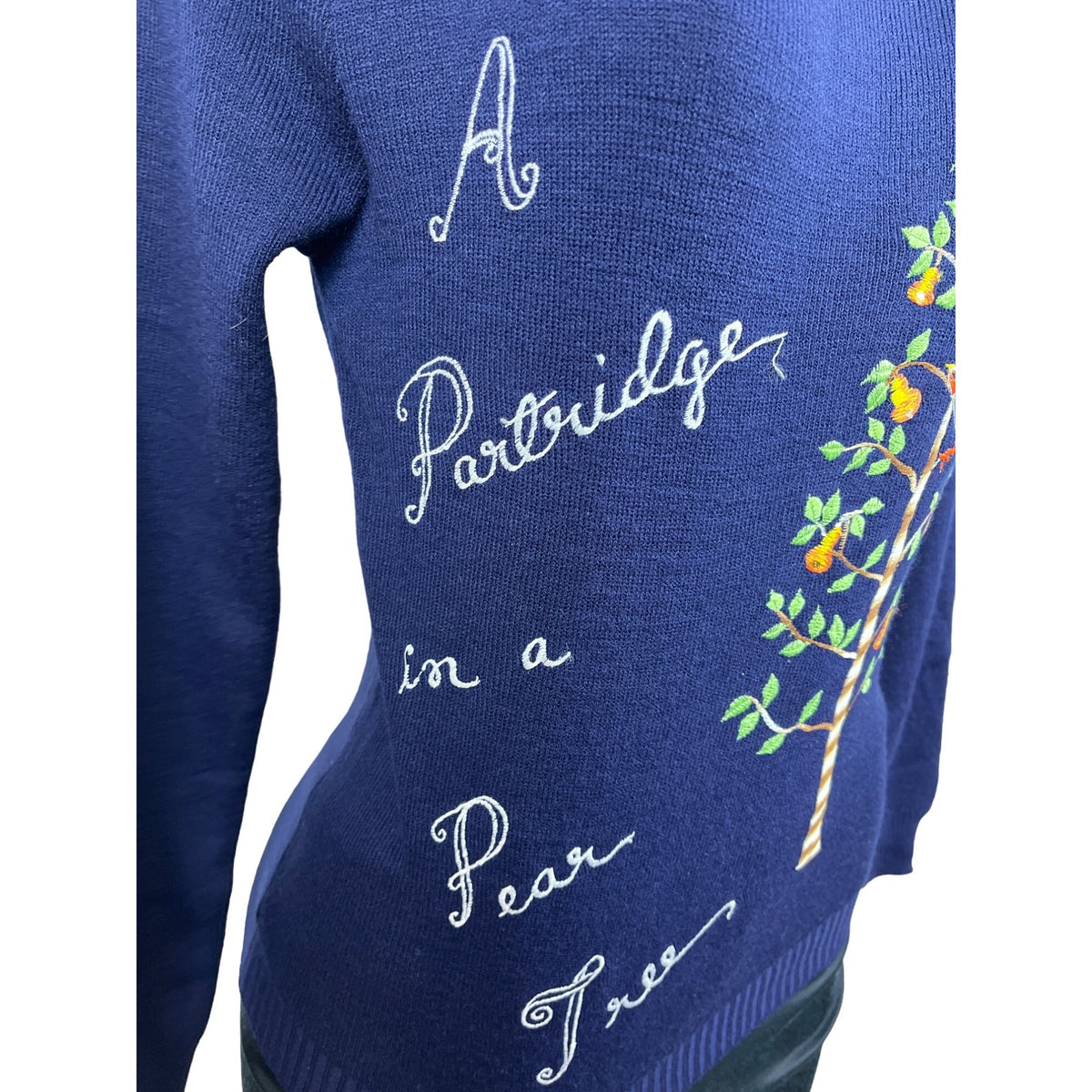 Cyn Totles Women's Dark Blue Pear Tree Design Sweatshirt Size M