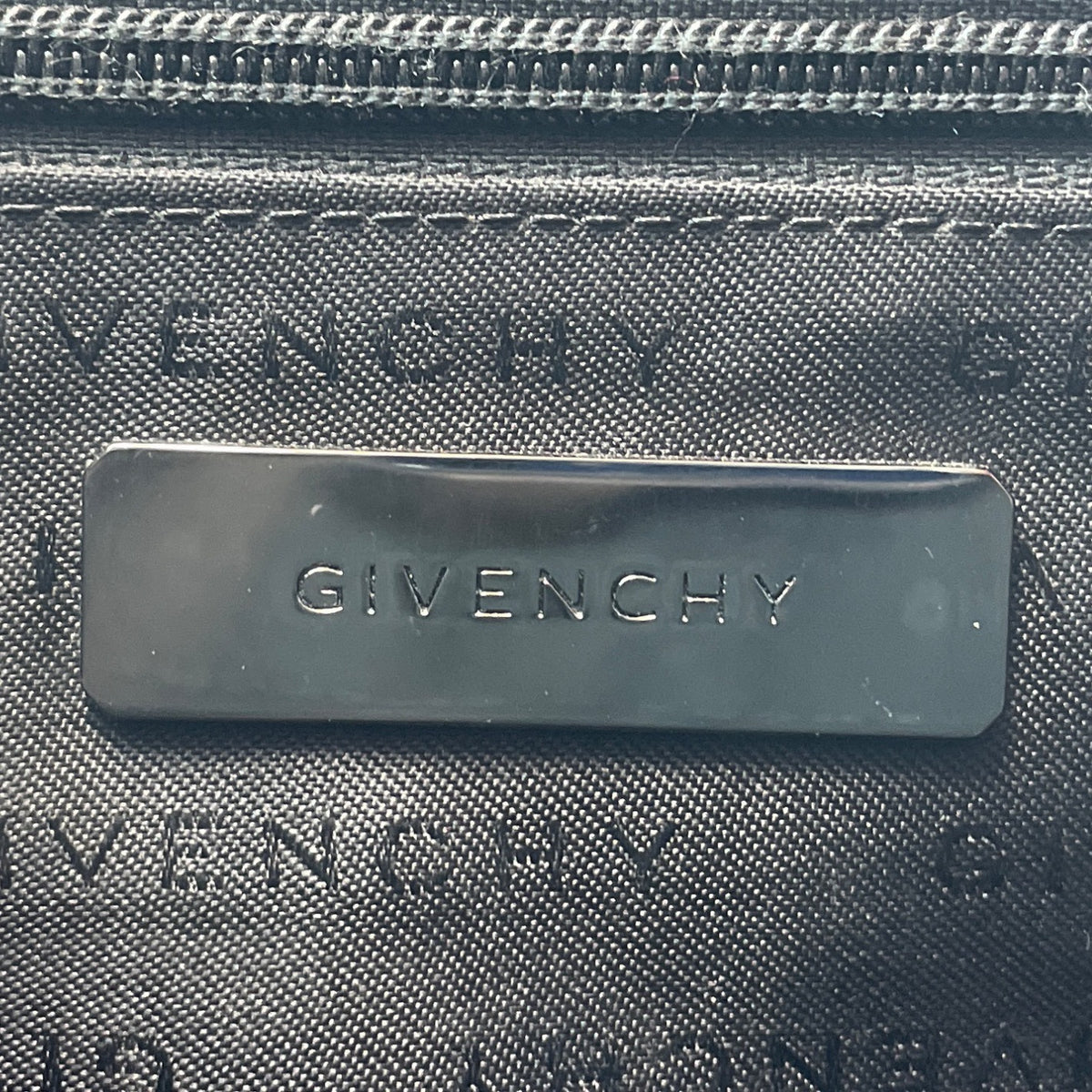 Givenchy Black Leather & Nylon Embossed Logo Zippered Top Messenger Bag Sz L