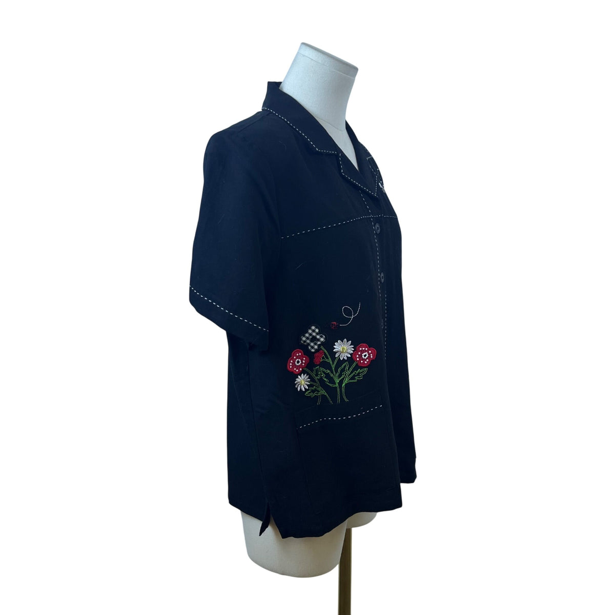 Alfred Dunner Women's Black Embroidered Floral Blouse Short Sleeve Size 8 - New