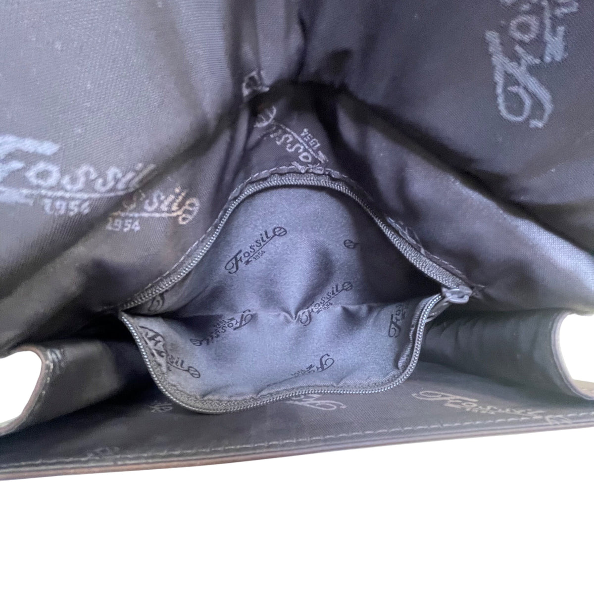 Fossil Women’s Brown Leather Flap Closure Adjustable Strap Crossbody Bag