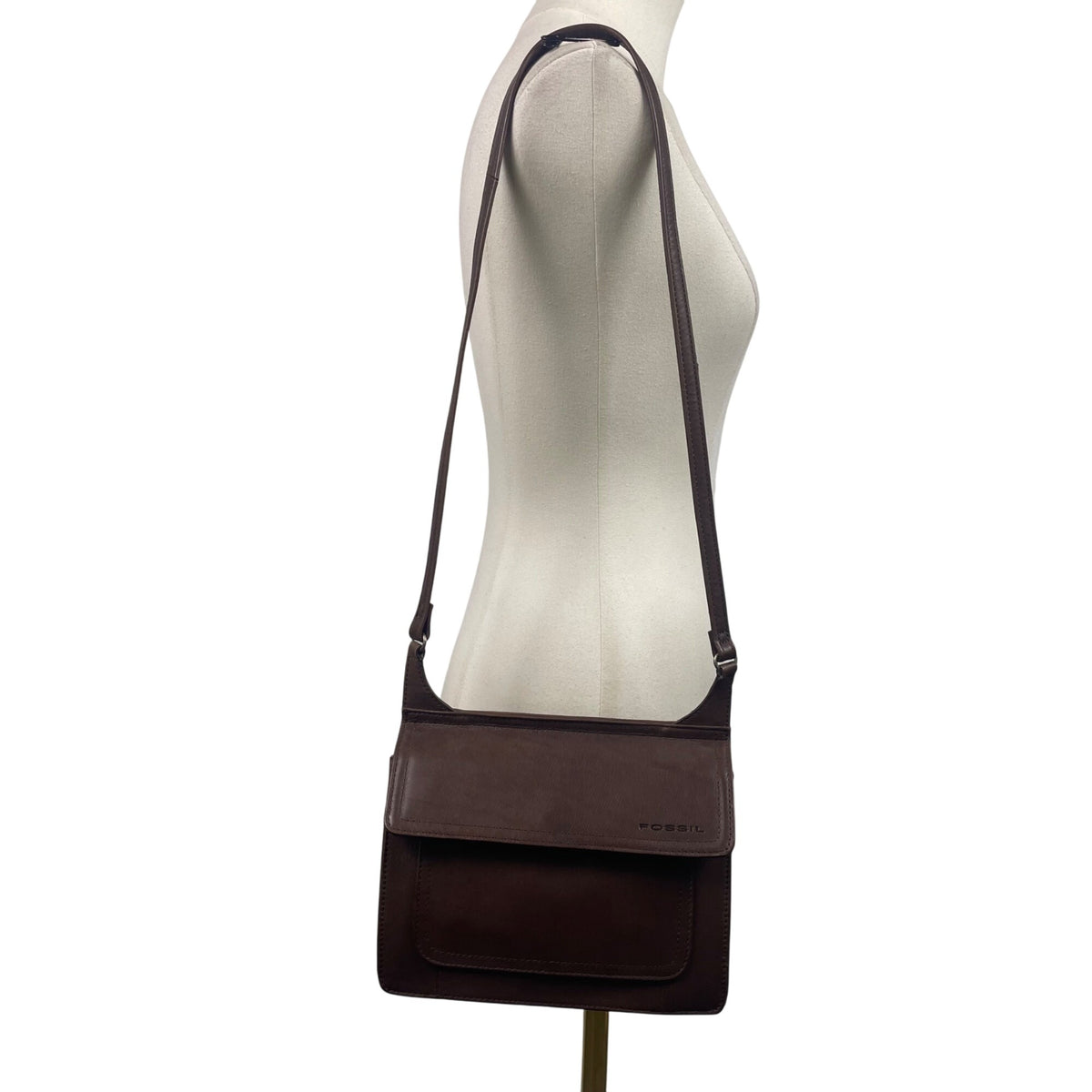 Fossil Women’s Brown Leather Flap Closure Adjustable Strap Crossbody Bag