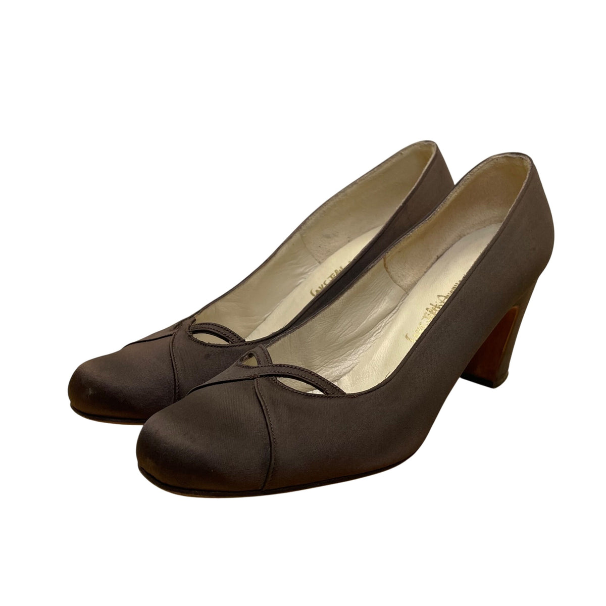 Saks Fifth Avenue Women’s Brown Satin Closed-Toe Pumps Low Heel Elegant Style Size 4B