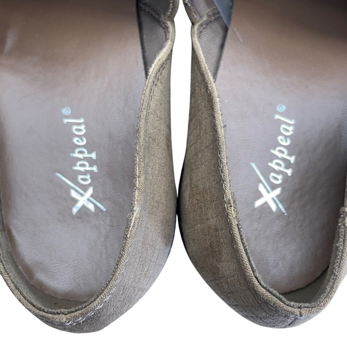 Xappeal Gemini Women’s Taupe Faux Suede Slip-On Block Heel Ankle Shoes Size 10