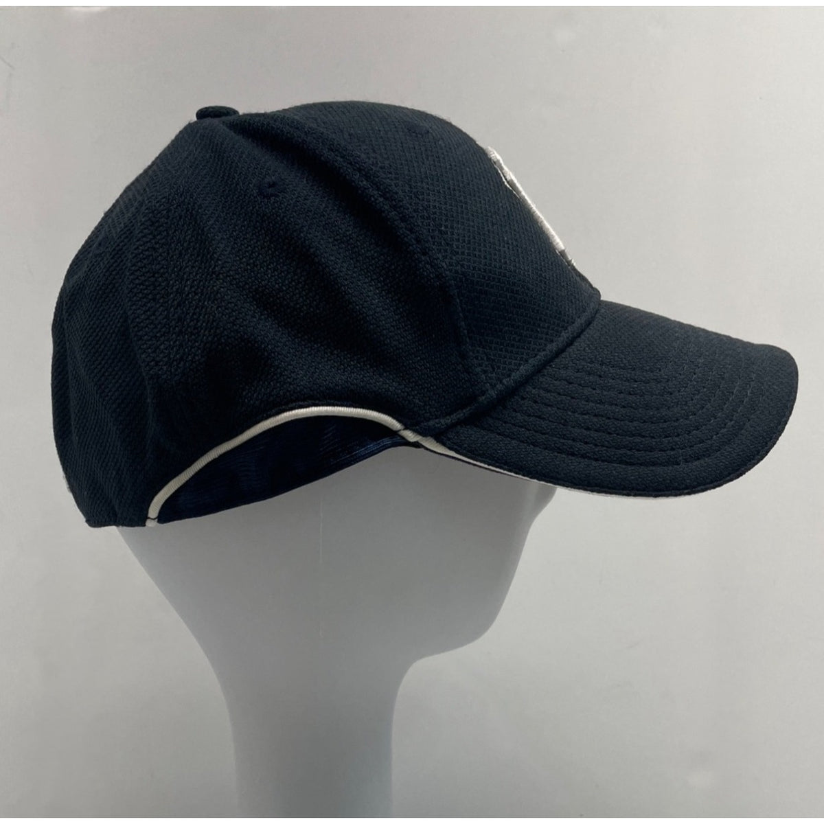 New Era 59Fifty New York Yankees MLB Black Baseball Cap Sz S/M