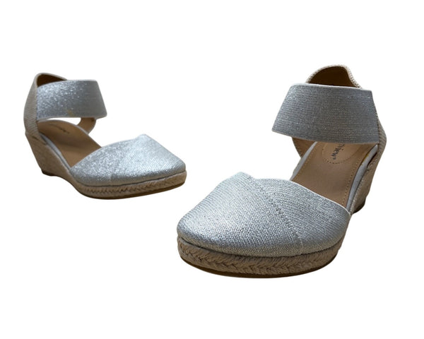 Comfortview Women’s Silver Espadrille Abra Wedge Sandals Size 7.5M - New