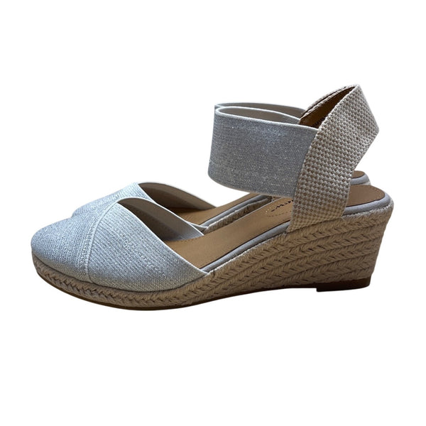 Comfortview Women’s Silver Espadrille Abra Wedge Sandals Size 7.5M - New