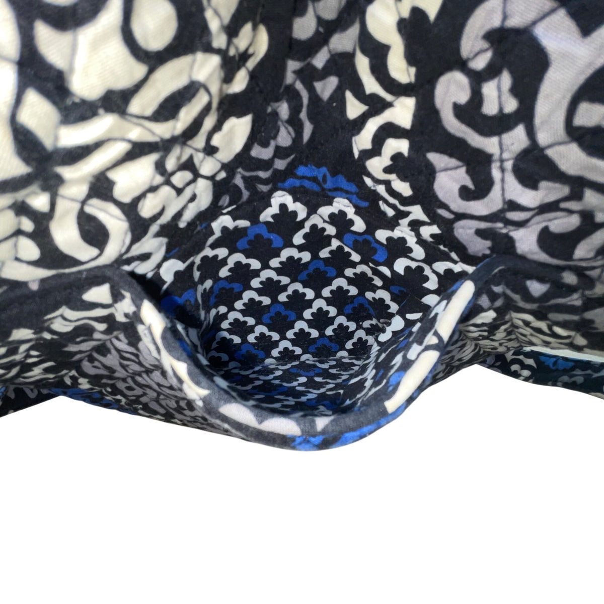 Vera Bradley Women’s Black & Blue Printed Quilted Adjustable Strap Crossbody Bag