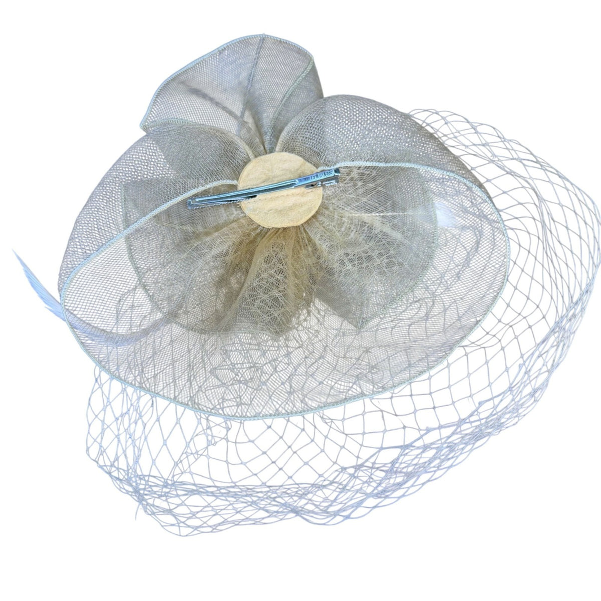 Gold Fascinator Clip Womens Floral Mesh & Feather Design Elegant Accessory