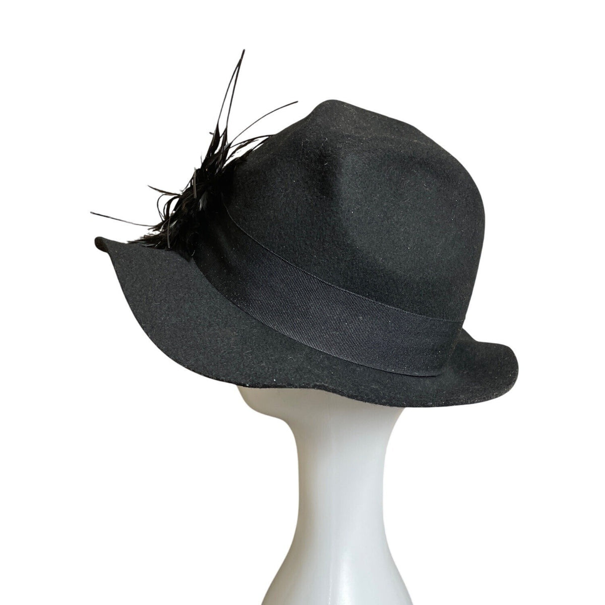 Nordstrom  Black Wool With Feather & Sequin Detail Womens Cloche Hat