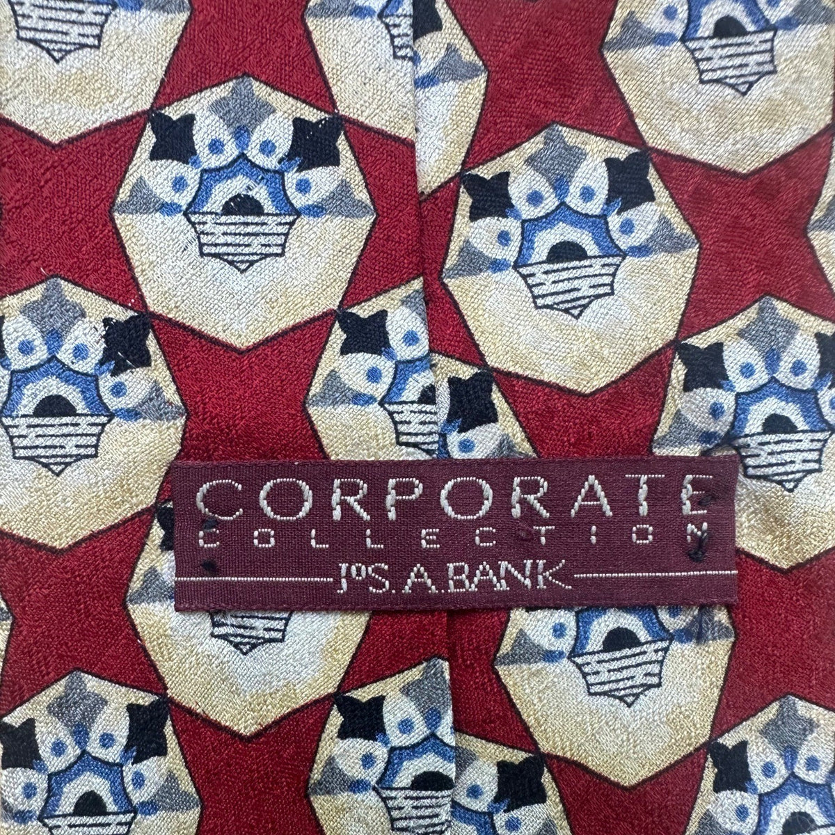 Jos A Bank Mens Red Silk Geometric Patterned Tie Corporate Collection Accessory
