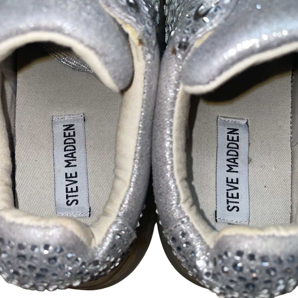 Steve Madden Women’s Silver Sparkle Rhinestone Embellished Carissa Sneakers 7.5M
