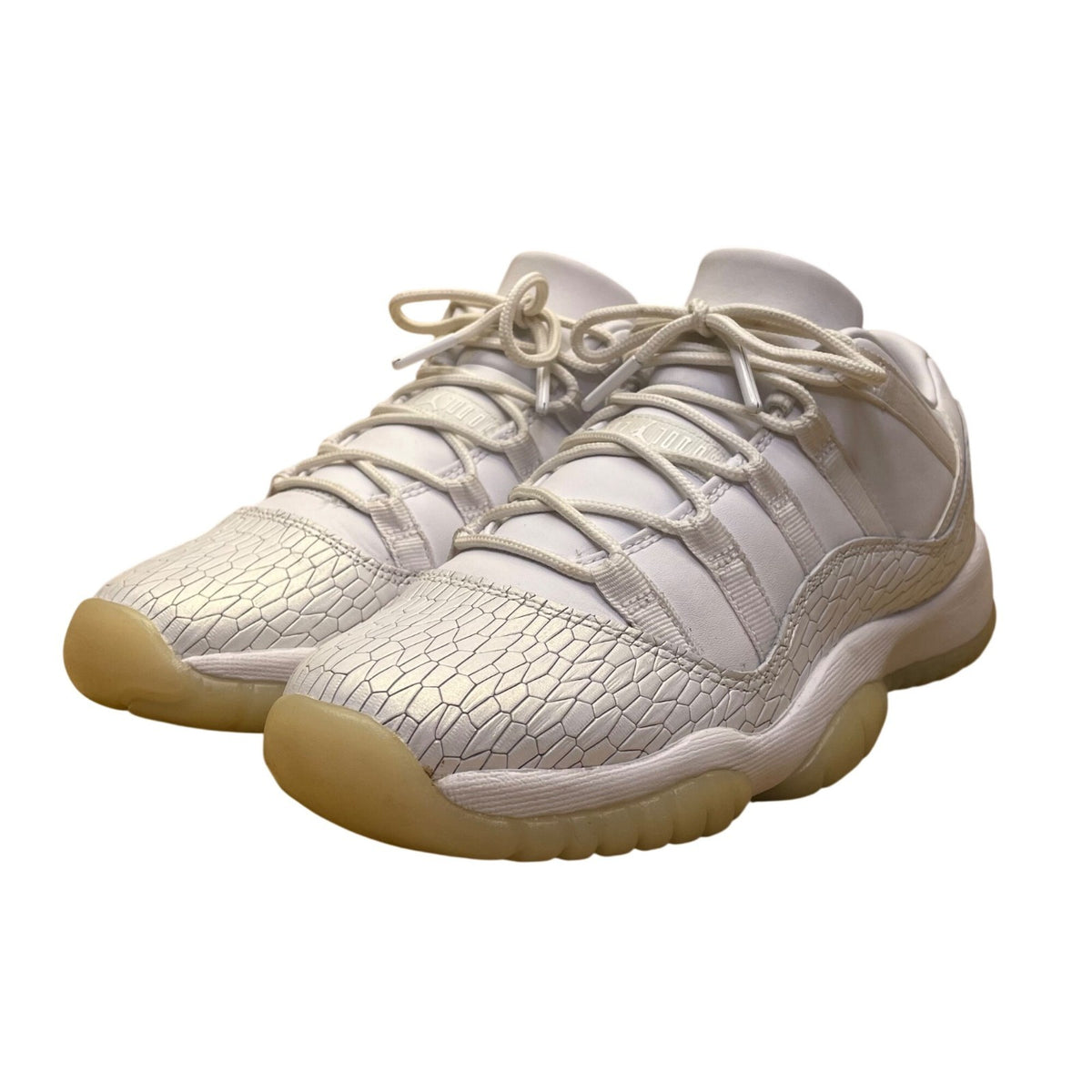Air Jordan Youth Frost White Triple XI Retro Low Premium GS Sneakers Size 6.5Y