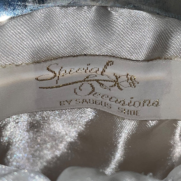 Special Occasions Women’s White Beaded Vintage-Style Chain Strap Evening Bag