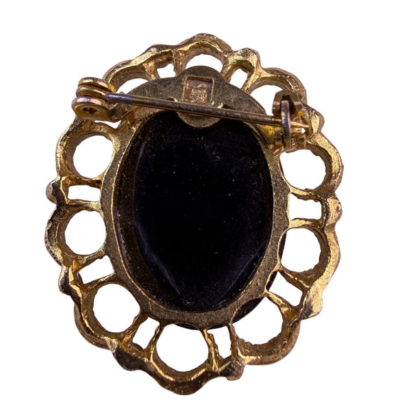 Vintage Gold Tone Womens Cameo Brooch Black/White Oval Metal Filigree Frame