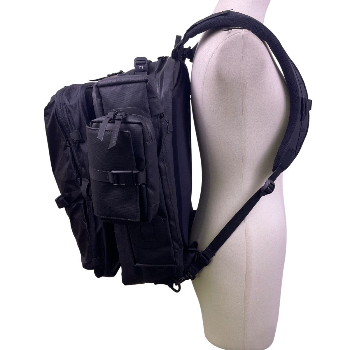 Black Ember Men’s Black Weather Resistant With Accessories Citadel R2 Backpack
