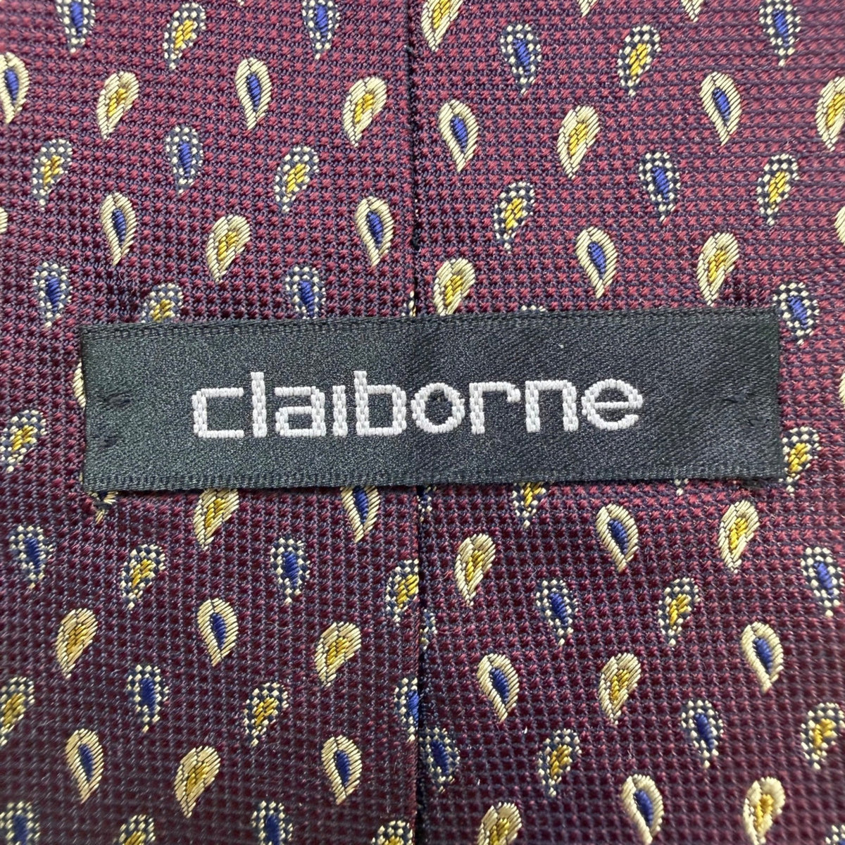 Claiborne Mens Burgundy Silk Paisley Necktie Classic Pattern 
