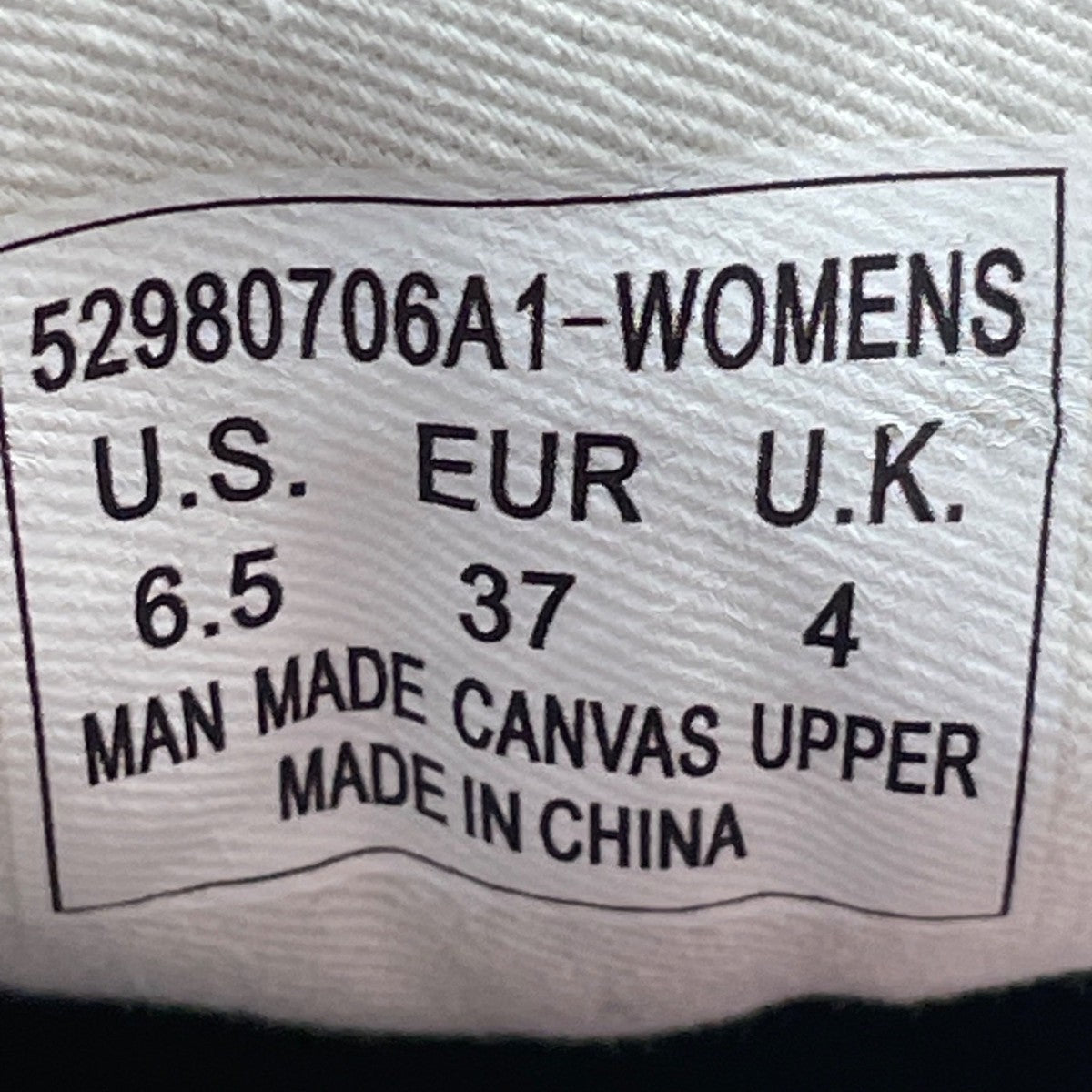 Levis Women’s Black Canvas Lace-Up Flat Skateboard Sneakers Size 6.5