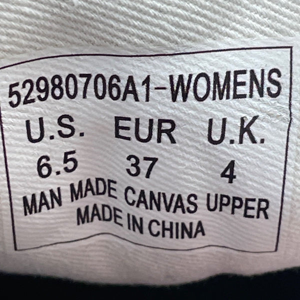 Levis Women’s Black Canvas Lace-Up Flat Skateboard Sneakers Size 6.5