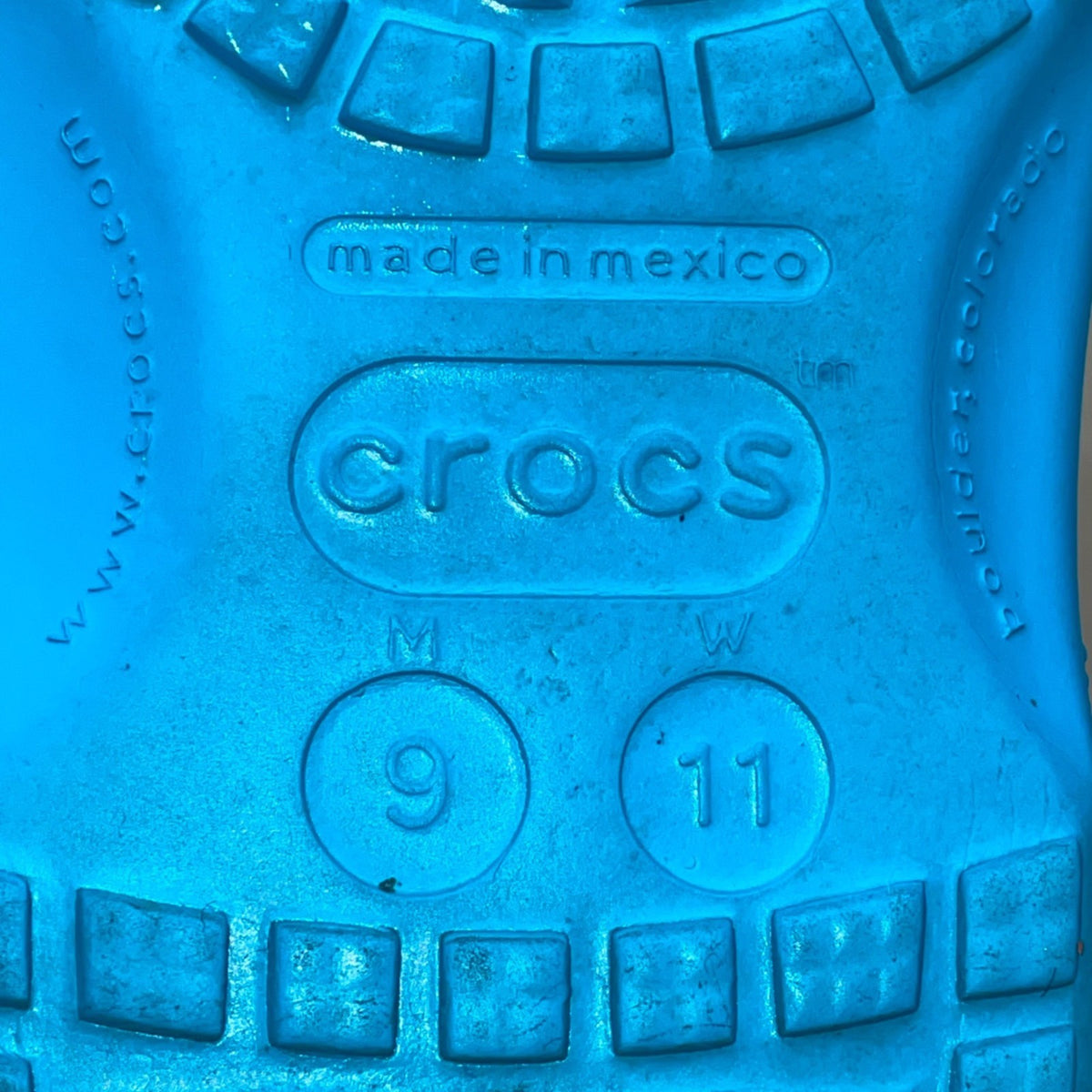 Crocs Unisex Blue Lightweight With Ventilation Holes Slip-On Clogs Size M9 W11